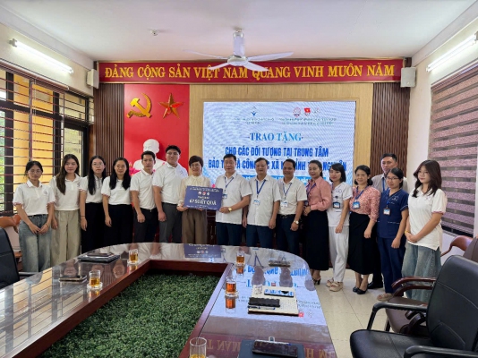 SINH VIÊN HỌC VIỆN BÁO CHÍ VÀ TUYÊN TRUYỀN TÌM HIỂU THỰC TẾ TẠI TRUNG TÂM BẢO TRỢ VÀ CÔNG TÁC XÃ HỘI TỈNH THÁI NGUYÊN