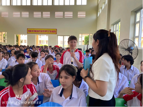 CHẤM DỨT NẠN TẢO HÔN VÀ THÚC ĐẨY QUYỀN TRẺ EM GÁI